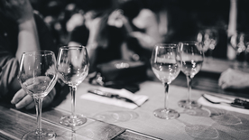 高脚杯红酒杯图片