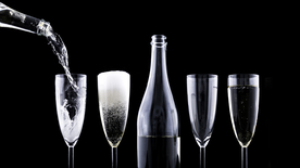 高脚杯红酒杯图片