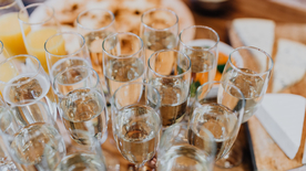 高脚杯红酒杯图片