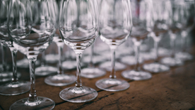 高脚杯红酒杯图片