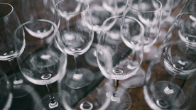 高脚杯红酒杯图片