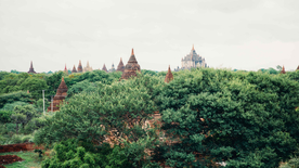 佛塔建筑风景图片