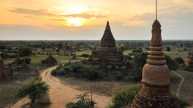 佛塔建筑风景图片