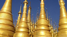 佛塔建筑风景图片