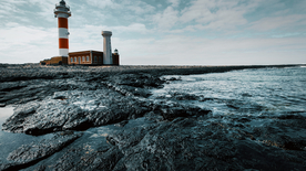 灯塔海上指示图片