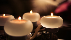 蜡烛烛光火苗图片