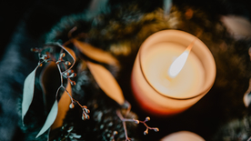 蜡烛烛光火苗图片