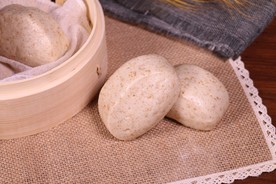 全麦馒头