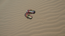 拖鞋人字拖图片