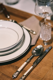 陶瓷餐具用品图片