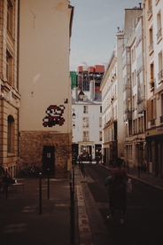 国外街道的游客