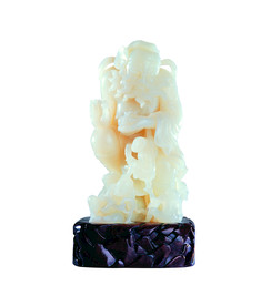 白色的雕刻玉器