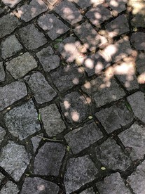 石板路