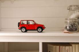 红色高档车模玩具