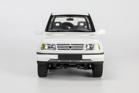 白色高档车模玩具