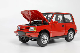 红色高档车模玩具