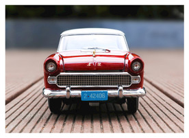 红色高档车模玩具