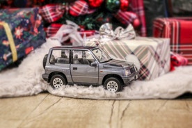 灰色高档车模玩具