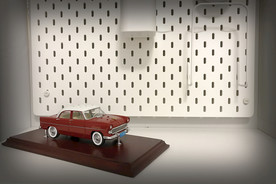 红色高档车模玩具