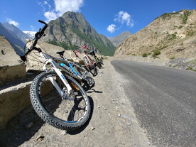 喜马拉雅山风景图片