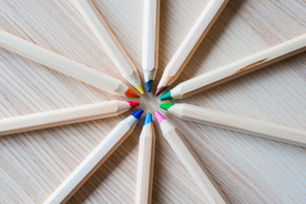 铅笔彩色铅笔画笔图片