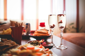 香槟酒水高脚杯图片