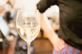 香槟酒水高脚杯图片