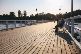 海边栈桥码头栈桥