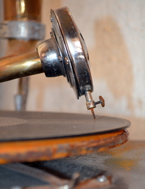 留声机古董文物图片