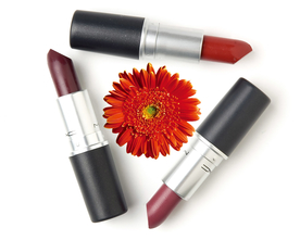 口红化妆品图片