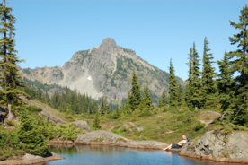 山川湖泊风景图片
