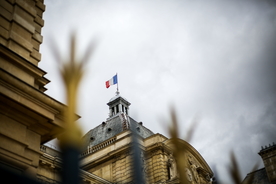 卢森堡城堡古堡建筑图片