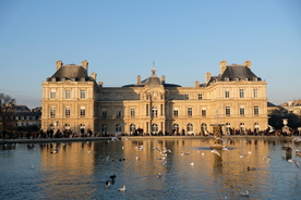 卢森堡城堡古堡建筑图片