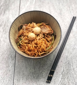 面条 米粉 美食