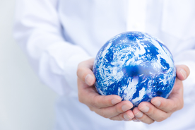 手捧地球