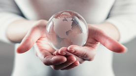 手捧地球