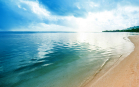 碧海蓝天白云沙滩