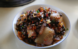 辣椒炒肉美食食材背景素材