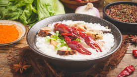 龙虾泡饭美食食材背景素材