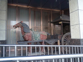 马车雕塑