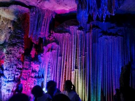 桂林阳朔莲花溶洞