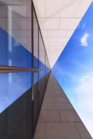 现代建筑 科幻建筑 玻璃幕墙