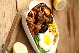 香菇滑鸡盖浇饭