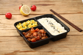 红烧牛肉套餐饭