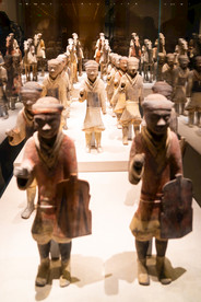 汉代彩绘兵马俑