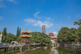 西禅寺中心湖