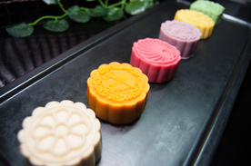 彩色冰皮月饼