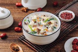 菠菜牛肉蛋花粥