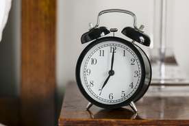 闹钟