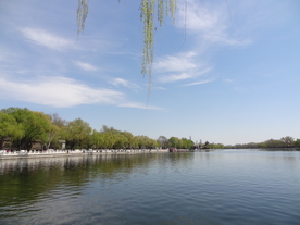 北京什刹海湖面